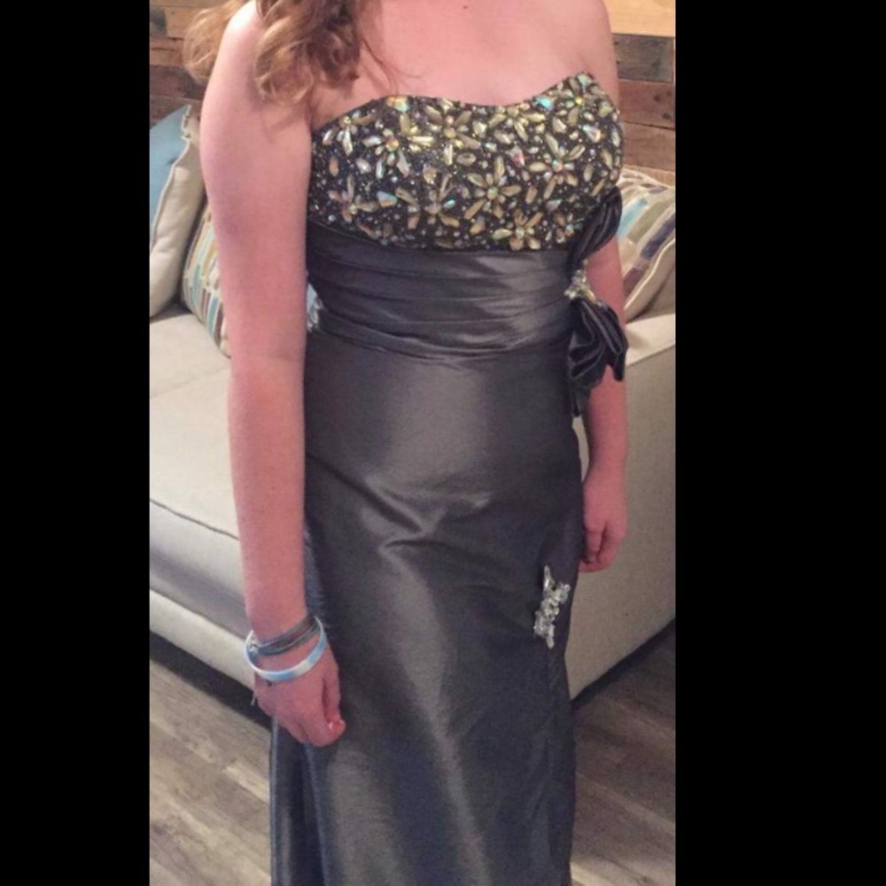 Gray prom dress size 8 with a lace up back